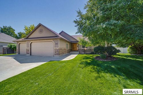 932 Oxbow Ln, Idaho Falls, ID, 83404-8348 | Card Image