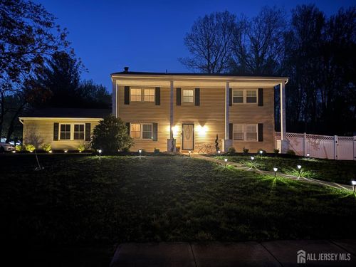 40 Sandburg Dr, Morganville, NJ, 07751-1444 | Card Image