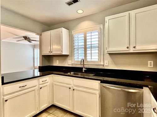 3224 Selwyn Farms Ln, Charlotte, NC, 28209-4015 | Card Image