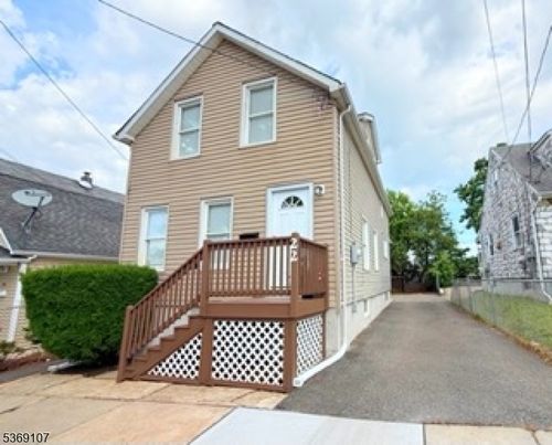 22 John St, Carteret, NJ, 07008-3112 | Card Image