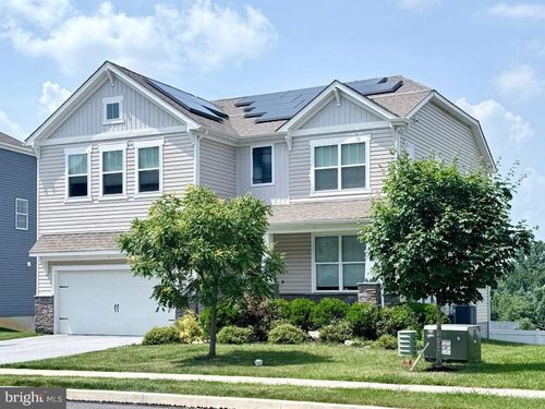 217 Seven Springs Ln, DOWNINGTOWN, PA, 19335-1435 | Card Image