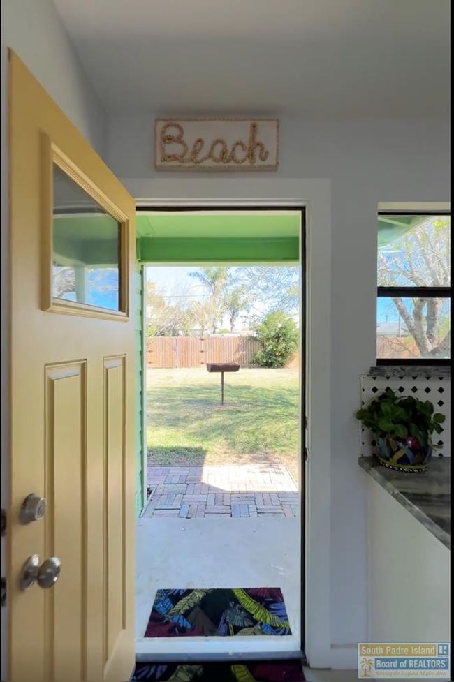 1814 Oklahoma Ave, House other with 3 bedrooms, 2 bathrooms and null parking in Port Isabel TX | Image 21