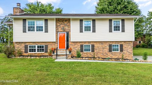 106 Stowers Dr, Corryton, TN, 37721-5222 | Card Image