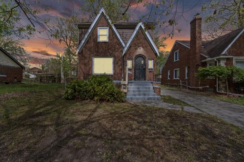 5936 Yorkshire Rd, Detroit, MI, 48224-2041 | Card Image