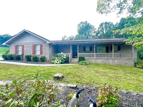 3661 Boxwood Ln, Sevierville, TN, 37862-8489 | Card Image