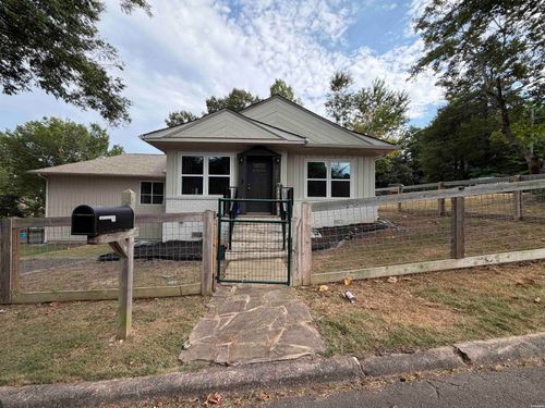 306 Ashland St, Hot Springs, AR, 71901-2765 | Card Image