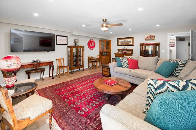 2353 Hanover Dr, Townhouse with 2 bedrooms, 2 bathrooms and null parking in DUNEDIN FL | Image 68