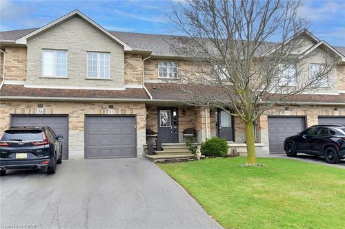 35-18 Cedar St, Grimsby, ON, L3M5M8 | Card Image