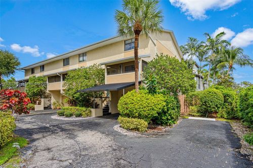201-3225 Ne 13th St, Pompano Beach, FL, 33062-8158 | Card Image