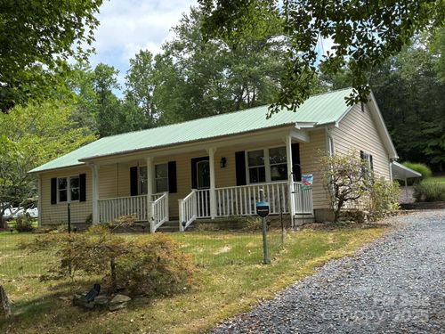1015 Pekin Rd, Troy, NC, 27371-8352 | Card Image