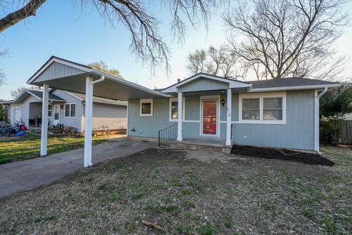 1216 Spencer Dr, Augusta, KS, 67010-1861 | Card Image