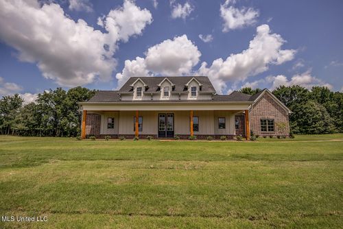 1634 Tributary Dr, Hernando, MS, 38632-1491 | Card Image