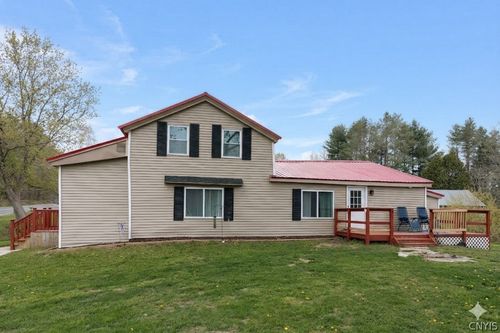 11 Kingdom Rd, Fulton, NY, 13069-4225 | Card Image