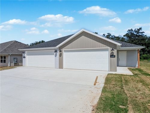6307 Nw Kathleen Street, Bentonville, AR, 72713 | Card Image