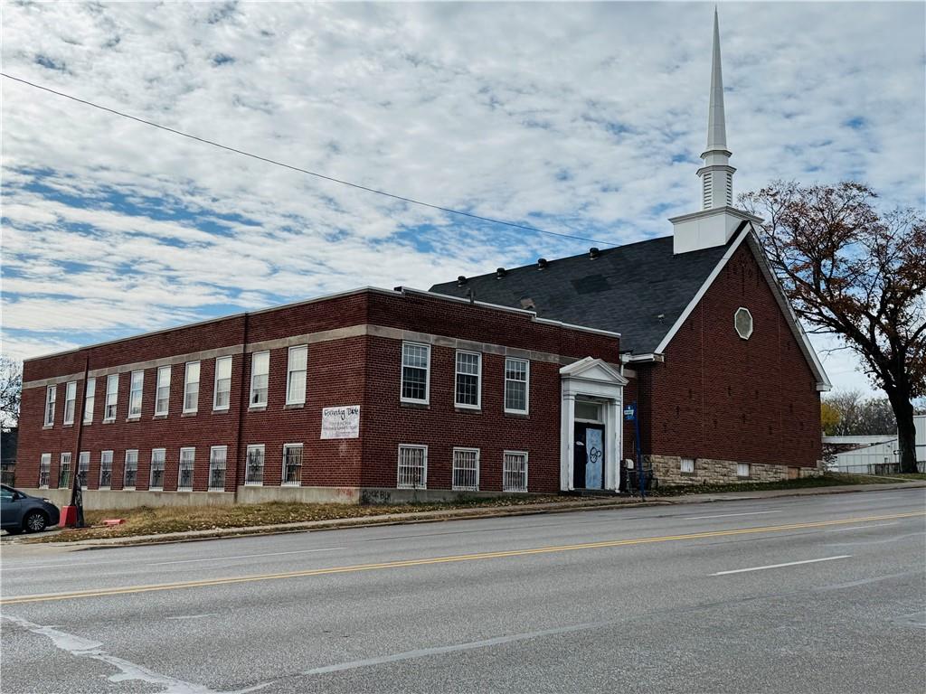 5001 Independence Ave, Kansas City, MO 64124