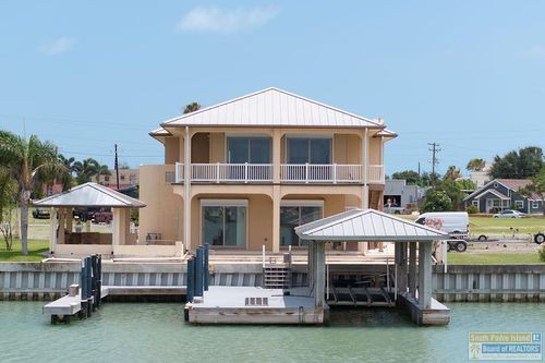 629 N Yturria St, Port Isabel, TX, 78578-4630 | Card Image
