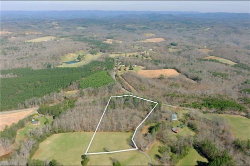 1019-12 George Road, Westfield, NC, 27053 | Card Image
