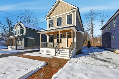 37 Landy Ave, Northampton, MA, 01062-1903 | Card Image