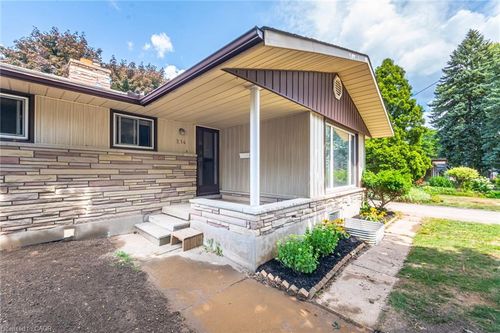 upper-214 Forest Hill Dr, Kitchener, ON, N2M4G3 | Card Image