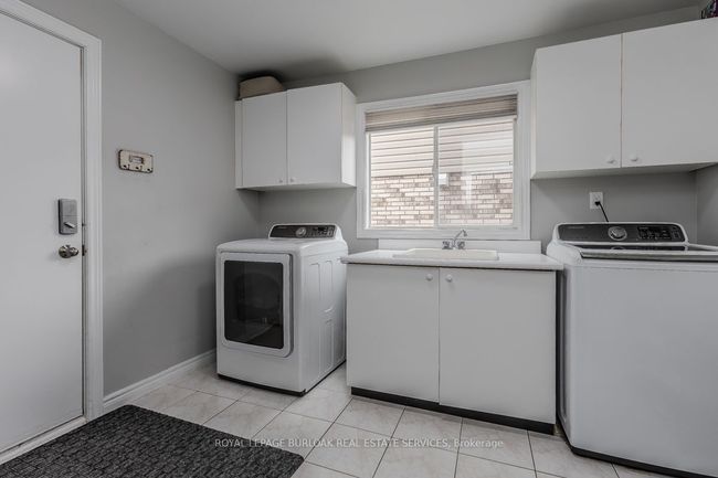 11 Norma Cres, House other with 5 bedrooms, 4 bathrooms and 4 parking in Ancaster ON | Image 32