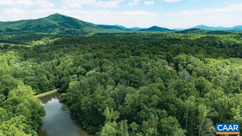 35 Ironwood Ln, NELLYSFORD, VA, 22958-9528 | Card Image