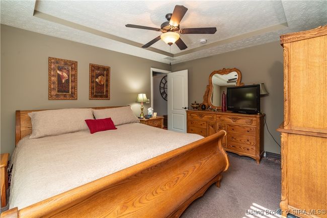 1721 Spring Gate Cir, Condo with 3 bedrooms, 2 bathrooms and null parking in Jeffersonville IN | Image 12