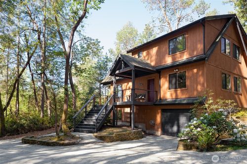 11017 Matthews Way, Anderson Island, WA, 98303-9755 | Card Image