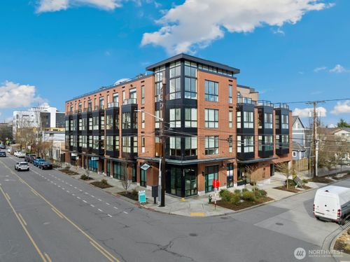 unit-203-308 N 68th St, Seattle, WA, 98103-5295 | Card Image