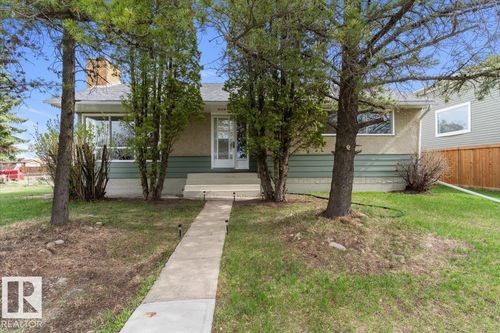 4916 51 Ave, Ryley, AB, T0B4A0 | Card Image