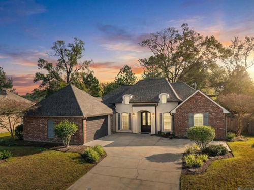 19910 Stonehill Dr, Denham Springs, LA, 70726-7673 | Card Image