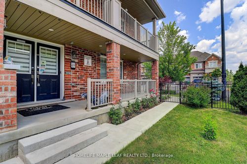 49 Golden Springs Dr, Brampton, ON, L7A4N7 | Card Image