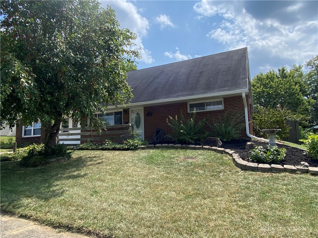 Rosebury Dr, Dayton, OH 45424