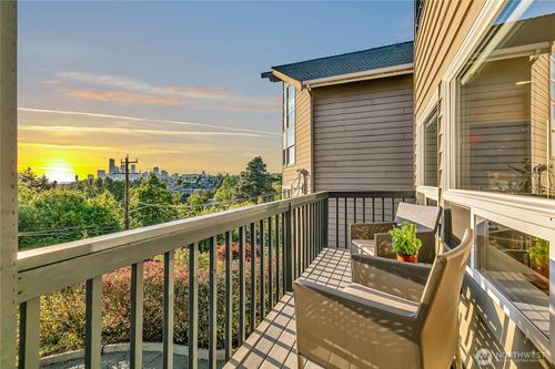 3-1706 Bradner Pl S, Seattle, WA, 98144-4873 | Card Image