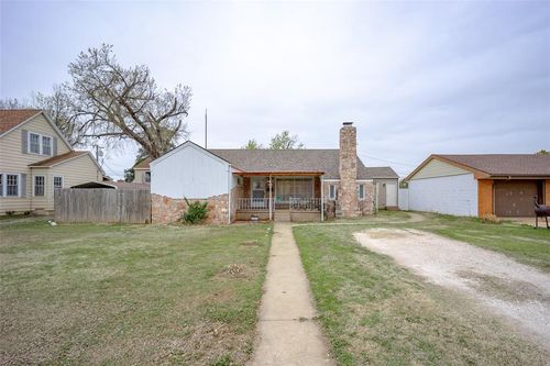 1009 N Noble Avenue, Watonga, OK, 73772 | Card Image