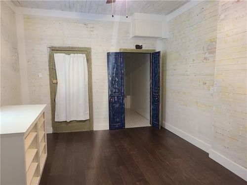 422 Hamilton St, Gretna, LA, 70053-4710 | Card Image