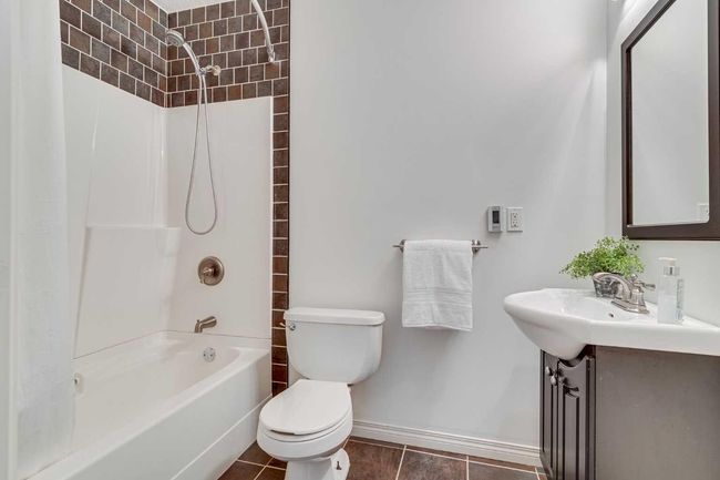 686 Chaparral Dr Se, House other with 5 bedrooms, 4 bathrooms and 4 parking in Calgary AB | Image 40