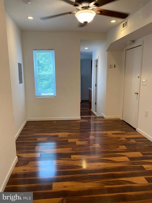 apt-2-920 S 12th St, PHILADELPHIA, PA, 19147-3642 | Card Image