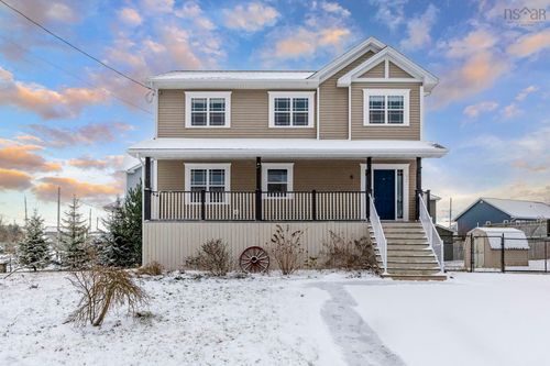 {{alt}} | Card Image