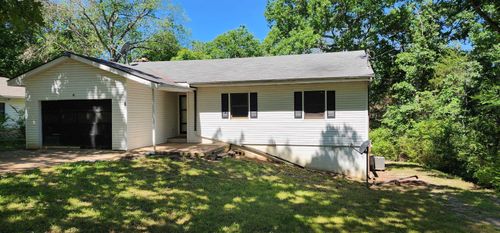 8 Warpath Dr, Cherokee Village, AR, 72529-4212 | Card Image