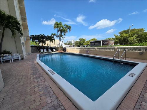 1103-900 Ne 18th Ave, Fort Lauderdale, FL, 33304-3063 | Card Image