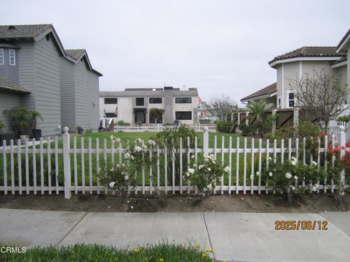 2240 Peninsula Rd, Oxnard, CA, 93035-2971 | Card Image