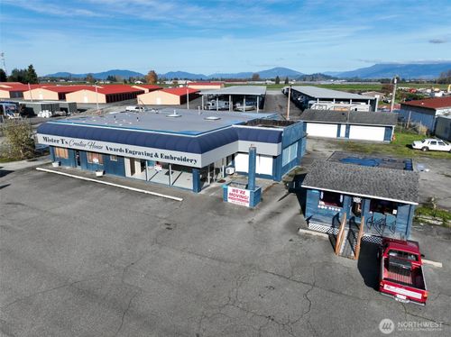 17691 State Route 536, Mount Vernon, WA, 98273-3272 | Card Image