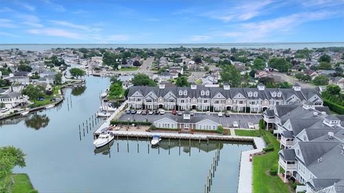 36-36 Anthony Ln, Babylon, NY, 11703-4000 | Card Image