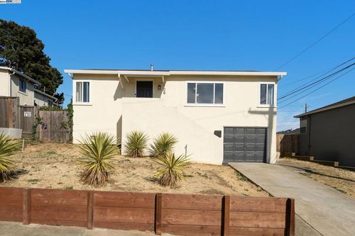 108 Mesa St, Vallejo, CA, 94591-7962 | Card Image