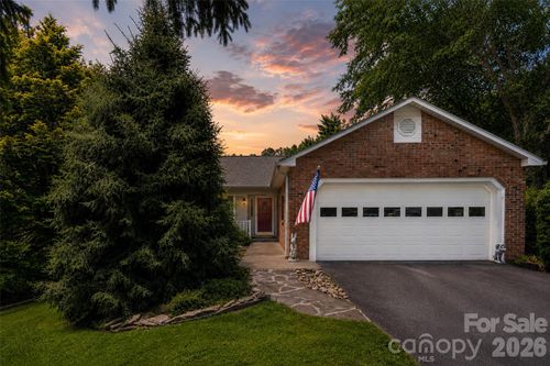 20 Mallard Ct, Brevard, NC, 28712-9102 | Card Image