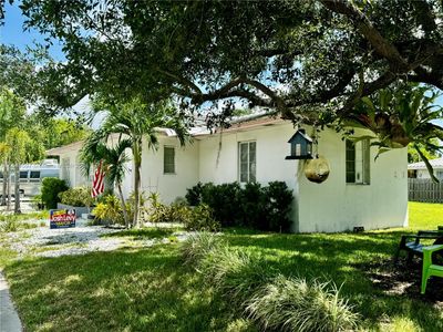 1459 Jefferson St, House other with 3 bedrooms, 2 bathrooms and null parking in Hollywood FL | Image 1