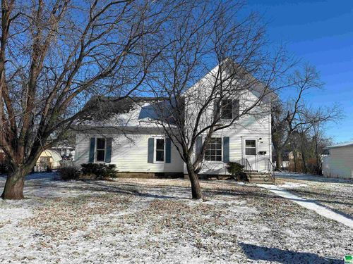 206 S Pine, Vermillion, SD, 57069 | Card Image