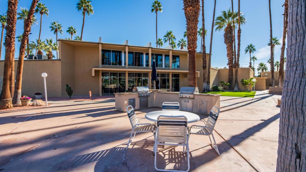 Manufactured In Park in Cathedral City 5