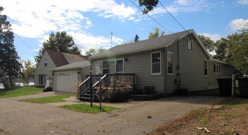 N3075 Satinwood Rd, LAKE GENEVA, WI, 53147-3135 | Card Image