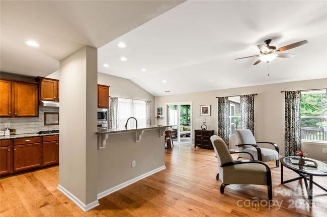 1680 Beleek Ridge Ln, House other with 3 bedrooms, 2 bathrooms and null parking in Clover SC | Image 5